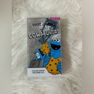 Wet n wild cookiemonster eyelash curler